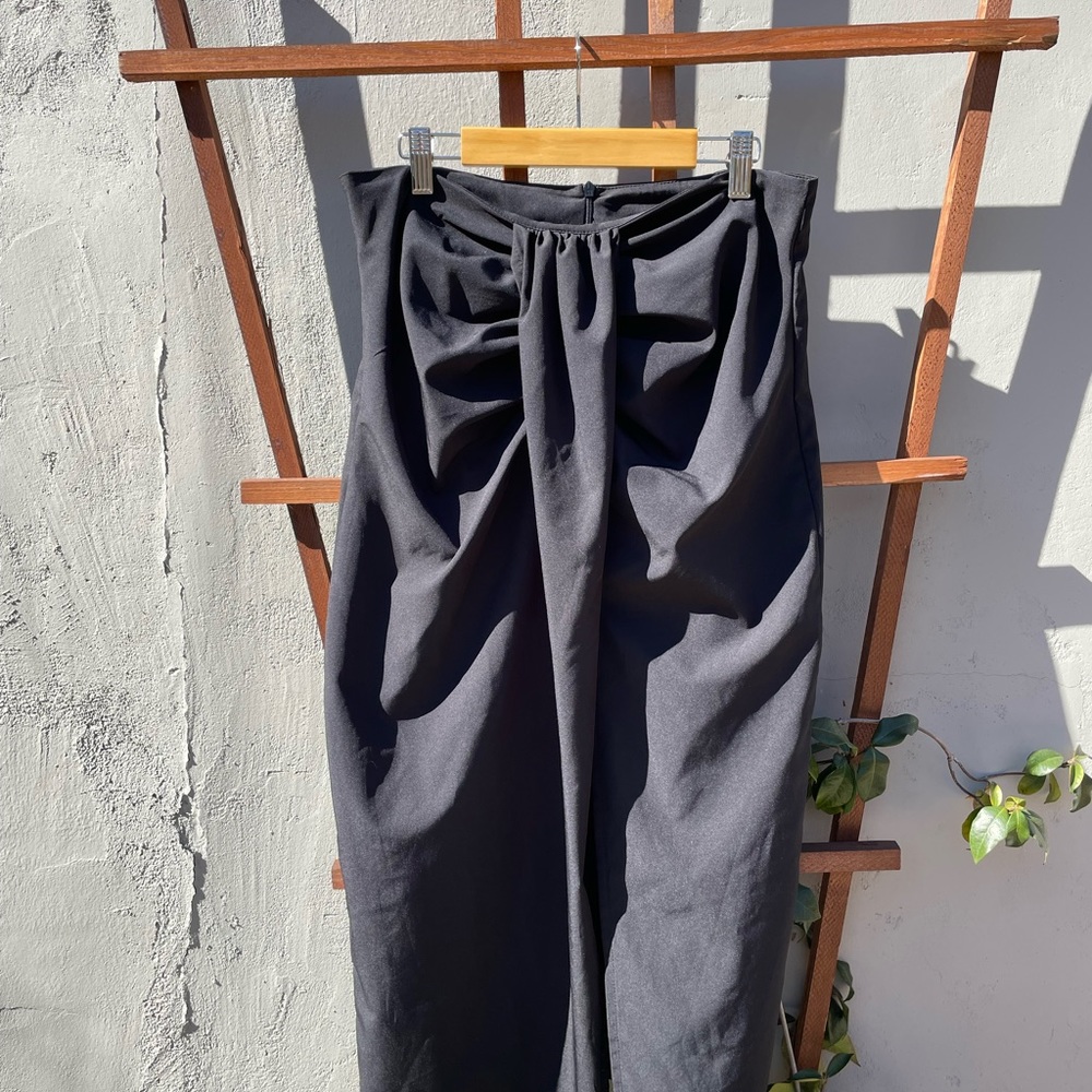 Black midi skirt